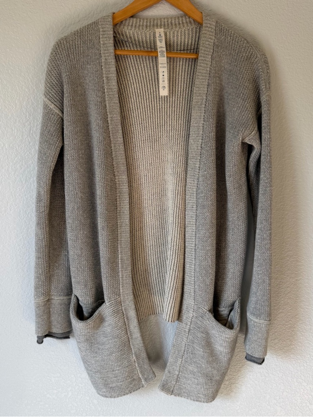 Lululemon Vestigan